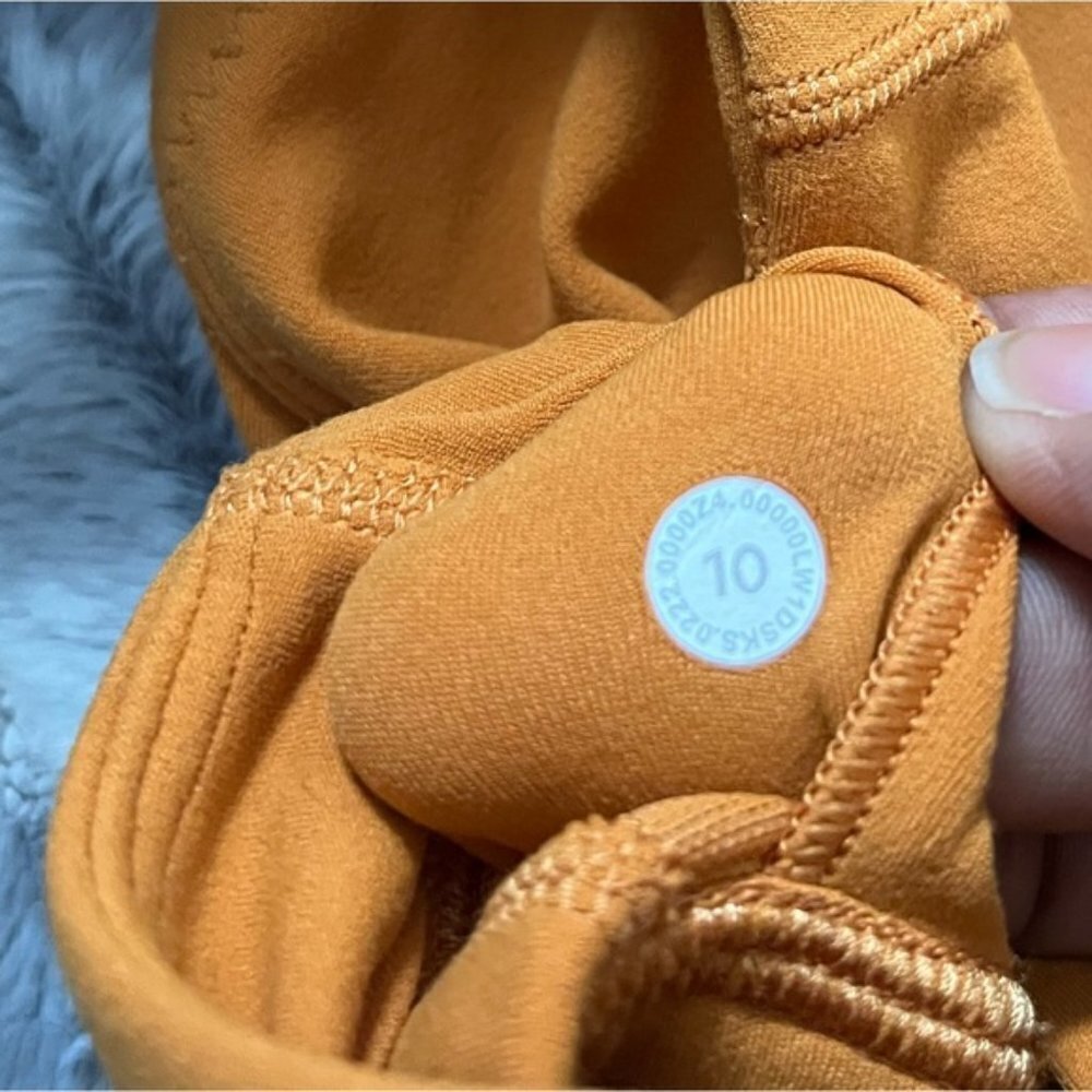 2022 Lululemon Align Onesie 8" Size 10 - Picture 7 of 7